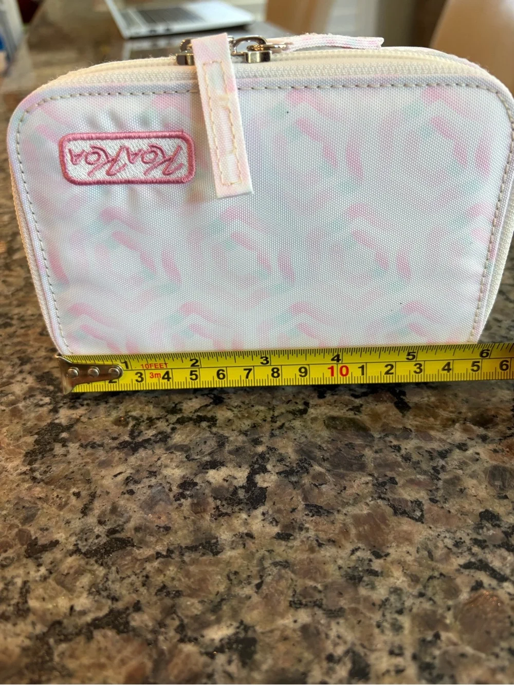 KoaKoa compact zippered